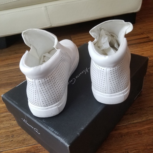 Kenneth Cole White Keiko Perforated Sneakers - Picture 4 of 7